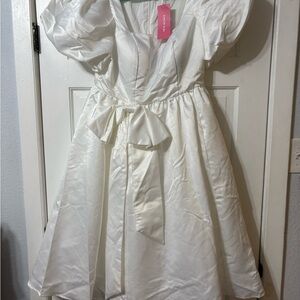Elegant White Puff Sleeve Dress